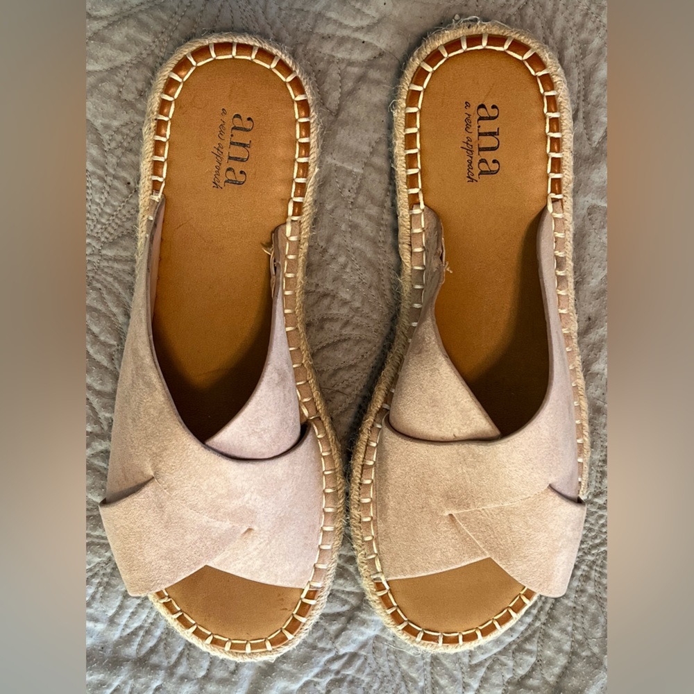 a.n.a Women's Tan Slip-On Sandals